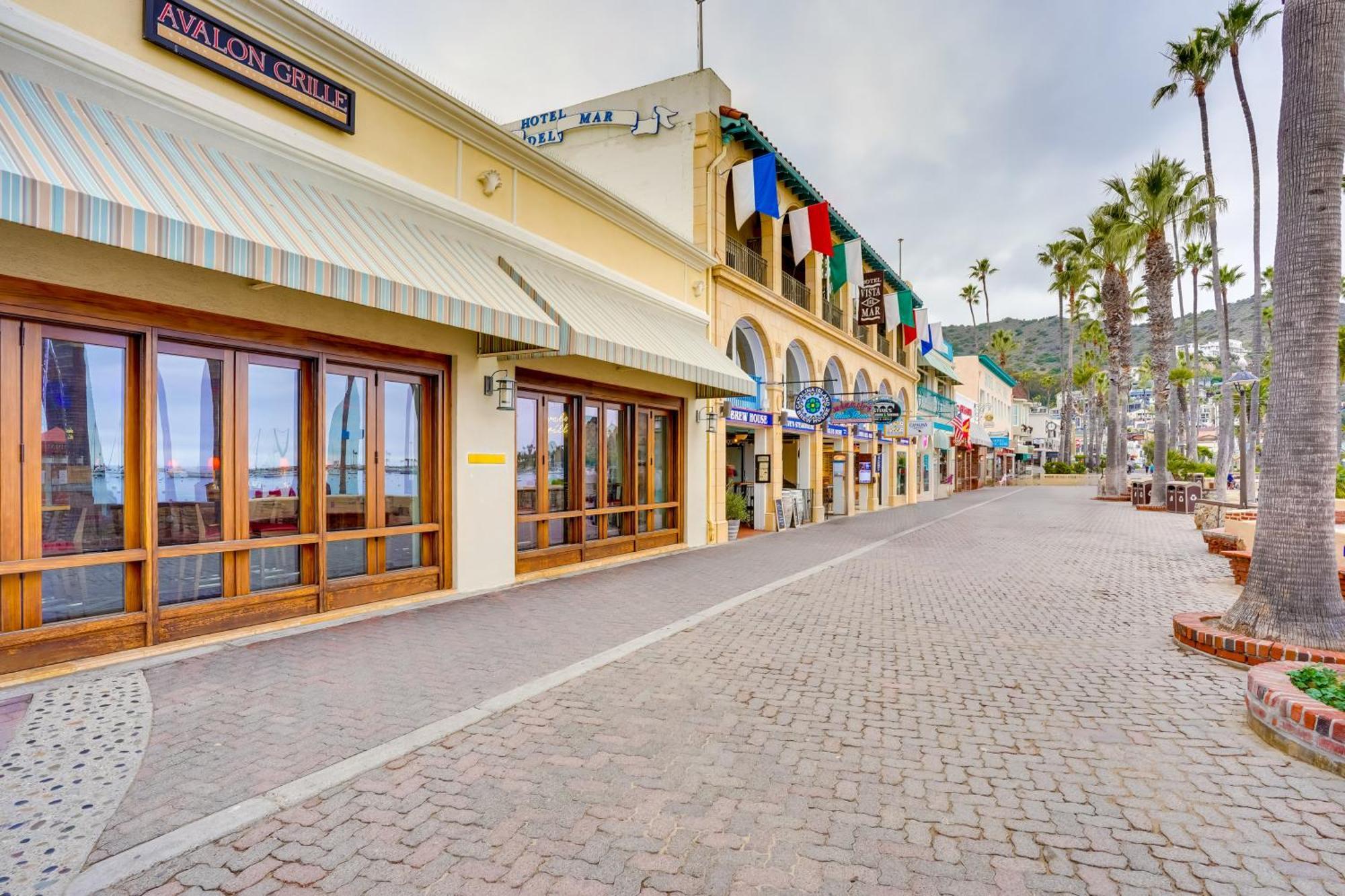 Historic Nautical Retreat Steps From Beach And Bites Villa Avalon Exterior photo